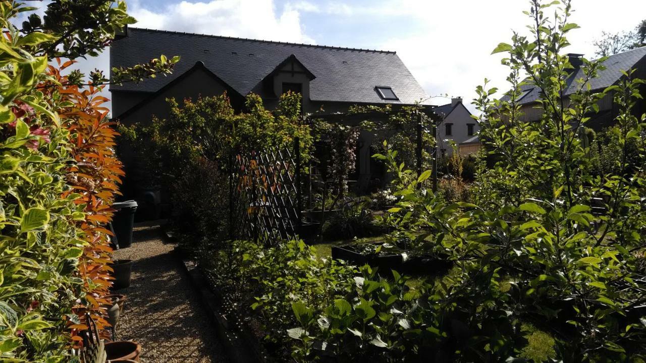Les Muscaris Bed and Breakfast Le Minihic-sur-Rance Buitenkant foto